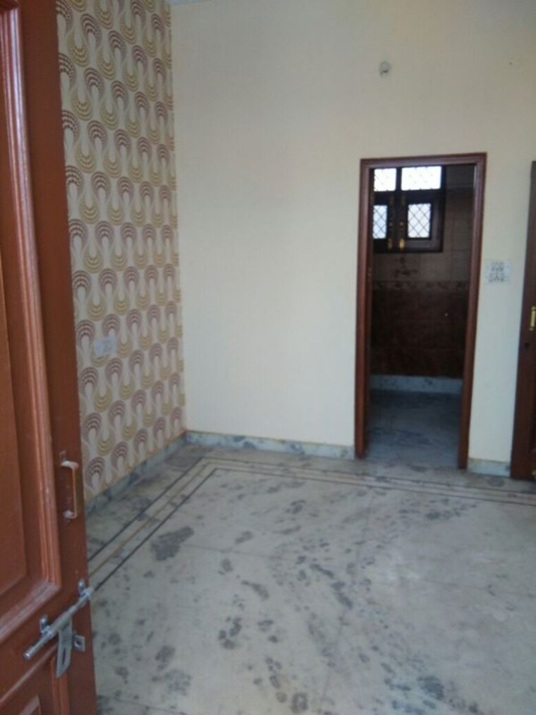 Room, sector 8 2 Bedroom 1850 Sq.Ft. Builder Floor In Sector 8 Panchkula 10708463