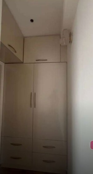 Furnished Amenities in 3 BHK Apartment at Omaxe The Palace, Gomti Nagar – for Rent