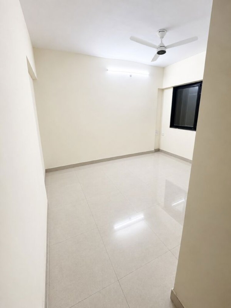 Room, goregaon west 2 Bedroom 700 Sq.Ft. Apartment In Goregaon West Mumbai 10708497