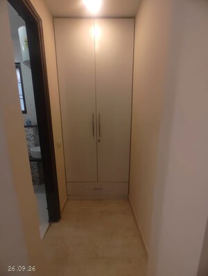 Furnished Amenities in 4 BHK Builder Floor at South City 2 – for Rent