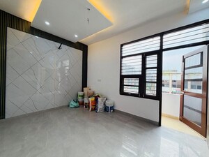 Room in 2 BHK Builder Floor at MS Enclave Zirakpur, Dhakoli – for Sale