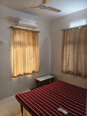 Bedroom in 2 BHK Apartment at Tapasya CHS Prabhadevi, Prabhadevi – for Rent