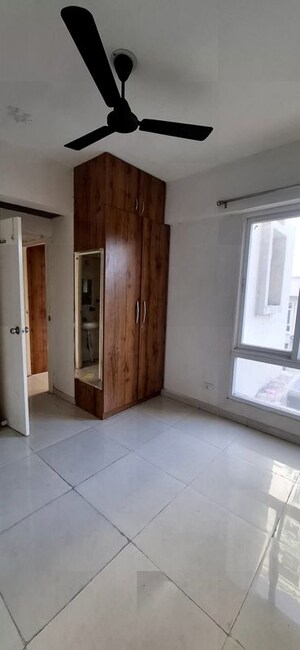 Room in 2 BHK Apartment at Signature Global The Millennia, Sector 37d – for Rent