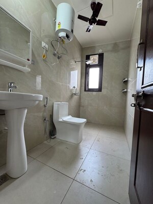 Bathroom in 1 BHK Apartment at Palm Residency Chhatarpur, Chattarpur – for Rent