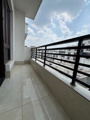 Balcony in 1 BHK Apartment at Palm Residency Chhatarpur, Chattarpur – for Rent