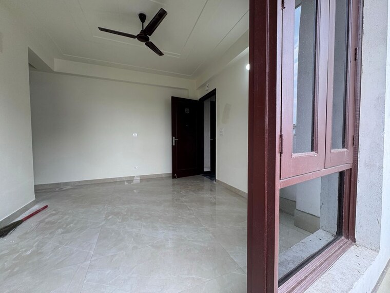 Room, palm-residency-chhatarpur 1 Bedroom 550 Sq.Ft. Apartment In Chattarpur Delhi 10708606