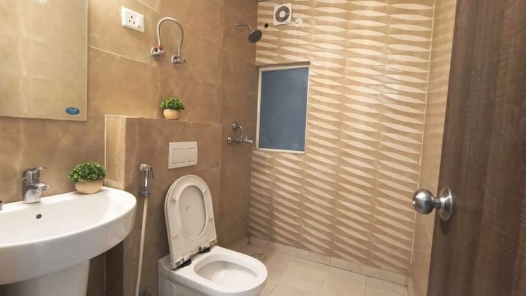 Bathroom, arihant-abode 3 Bedroom 1055 Sq.Ft. Apartment In Sector 10 Greater Noida Greater Noida 10708585