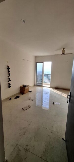 Room in 2 BHK Apartment at Signature The Millennia 3, Sector 37d – for Rent