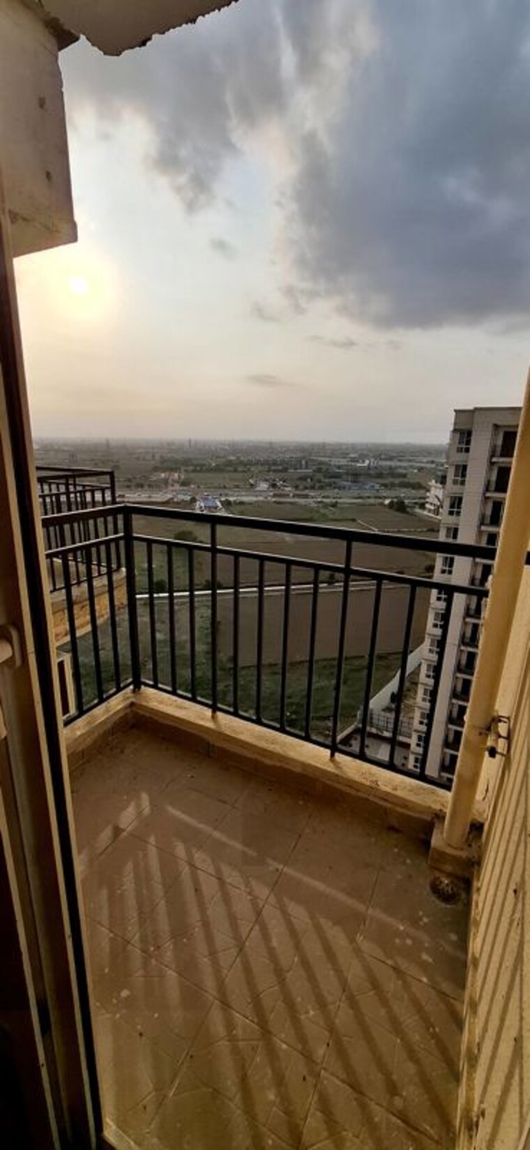 Balcony, signature-the-millennia-3 2 Bedroom 661 Sq.Ft. Apartment In Sector 37d Gurgaon 10708607