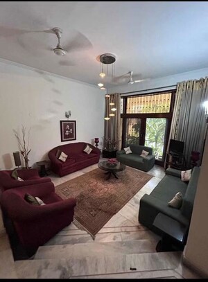 2 BHK Builder Floor For Rent in East Of Kailash