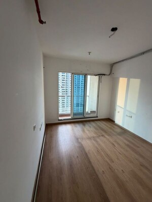 Master Bedroom in 2 BHK Apartment at Sheth Avalon, Laxmi Nagar – for Rent