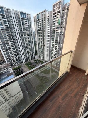 2 BHK Apartment For Rent in Sheth Avalon, Laxmi Nagar