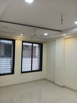 Room in 3 BHK Apartment at Nagpur Station – for Rent