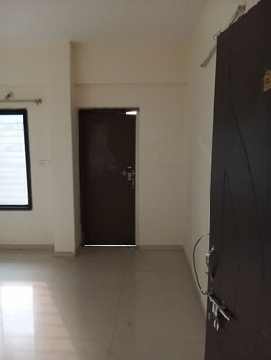Room in 3 BHK Apartment at Nagpur Station – for Rent