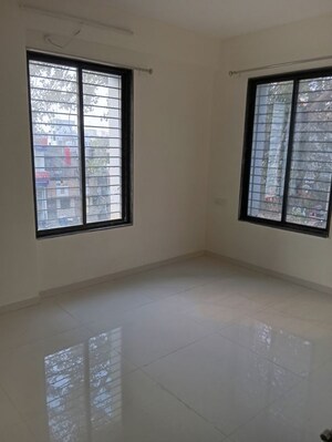 Room in 3 BHK Apartment at Nagpur Station – for Rent
