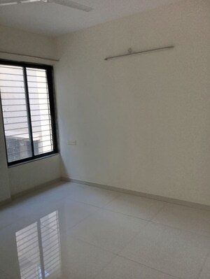 Room in 3 BHK Apartment at Nagpur Station – for Rent