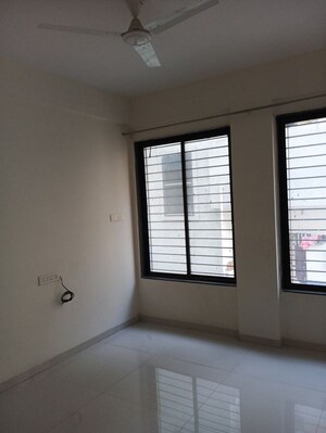 Room in 3 BHK Apartment at Nagpur Station – for Rent