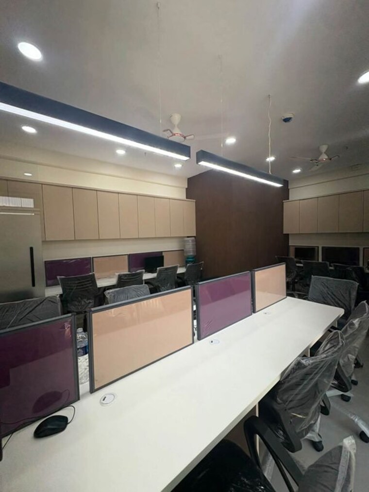 Team Area, wagle-estate Commercial Office Space 600 Sq.Ft. In Shivaji Nagar Thane 10708662