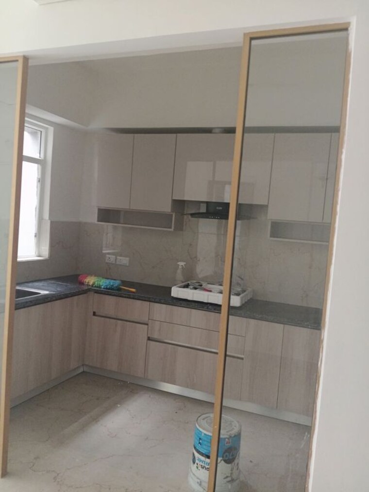 Kitchen, smart-world-orchard 3 Bedroom 1630 Sq.Ft. Builder Floor In Sector 61 Gurgaon 10708652