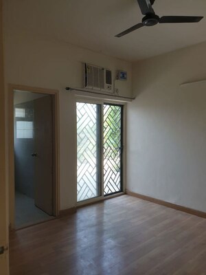 Room in 3 BHK Builder Floor at Puri Aman Vilas, Sector 89 – for Rent