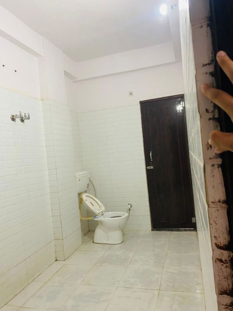 Bathroom, shyamashish-shri-govindam-residency 2 Bedroom 865 Sq.Ft. Apartment In Gandhi Path Jaipur 10708593