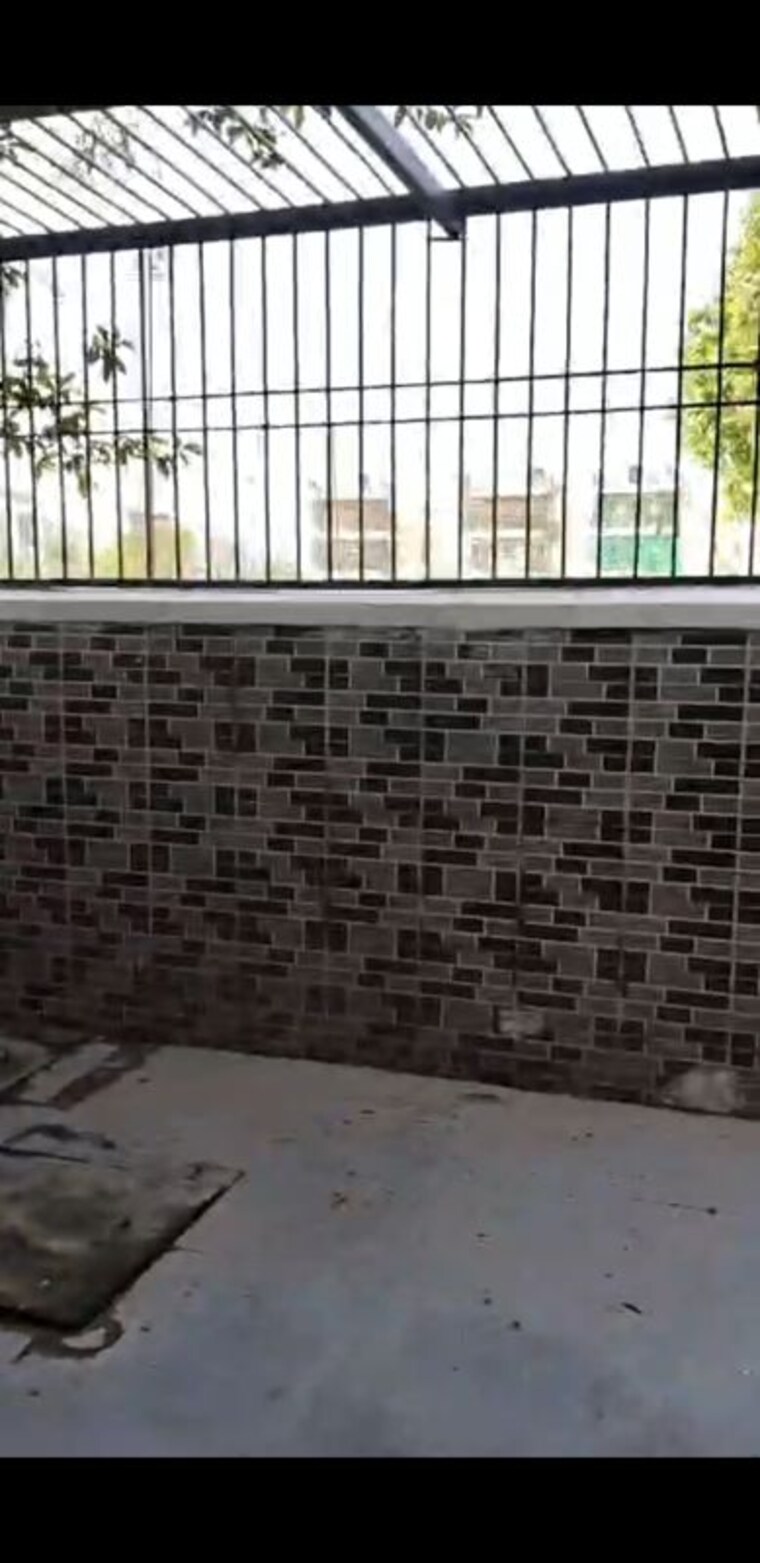Balcony, bptp-park-elite-floors 3 Bedroom 250 Sq.Yd. Builder Floor In Sector 85 Faridabad 10708696