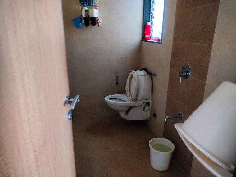 Bathroom, andheri west  640 Sq.Ft. Apartment In Andheri West Mumbai 10708711