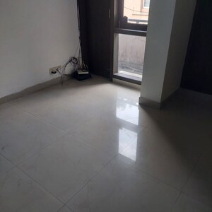 Room in 3 BHK Builder Floor at Safdarjung Enclave – for Rent