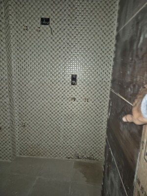 Bathroom in 3.5 BHK Builder Floor at Mayur Vihar – for Sale