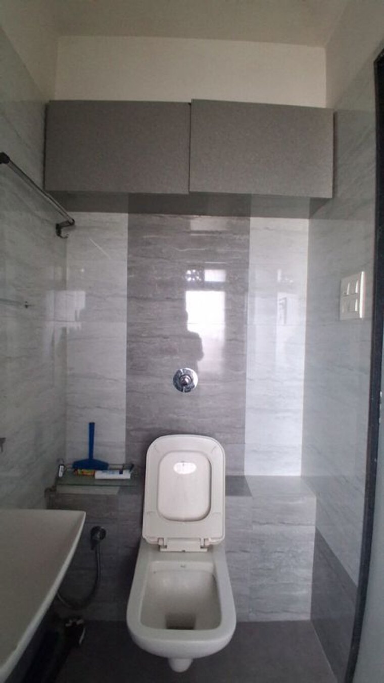 Bathroom, lukhi-residency 1 Bedroom 748 Sq.Ft. Apartment In Malad East Mumbai 10708728