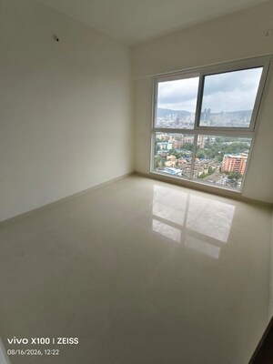 Room in 2.5 BHK Apartment at Ashar Arize, Kalwa – for Rent