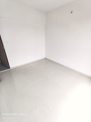 Room in 2.5 BHK Apartment at Ashar Arize, Kalwa – for Rent