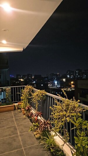  Pg – Exterior View View at Vinay Khand 4 - for Rent