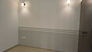 Room in 3 BHK Apartment at Gaur City 2 - 14th Avenue, Sector 16c Greater Noida – for Sale