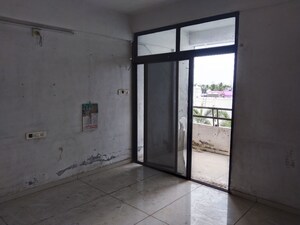 Room in  Apartment at Limda – for Sale
