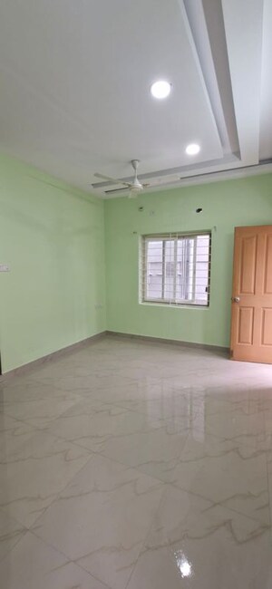 Room in 3 BHK Builder Floor at Kondapur – for Rent