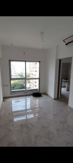 Room in 1 BHK Apartment at Shraddha Classic, Bhandup West – for Rent
