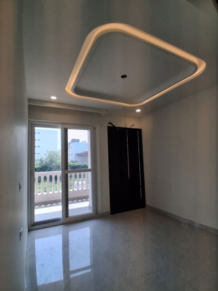 Room, ambala highway 3 Bedroom 1800 Sq.Ft. Apartment In Ambala Highway Zirakpur 10708839