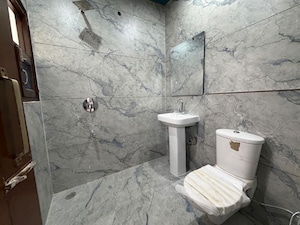 Bathroom in 2 BHK Builder Floor at Vision Homes Ghazipur, Ghazipur – for Sale