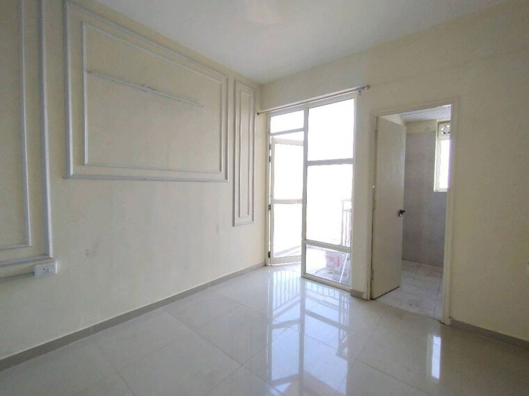 Room, smart-world-orchard 2 Bedroom 1250 Sq.Ft. Apartment In Sector 61 Gurgaon 10708874
