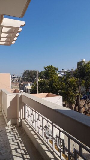 Balcony in  Pg at Vineet Khand – for Rent