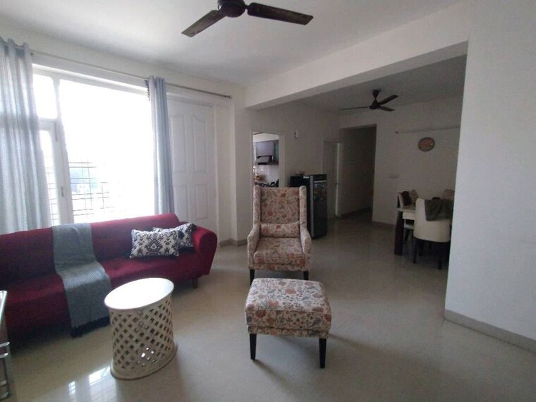Living Room, tulip-white 3 Bedroom 1326 Sq.Ft. Apartment In Sector 69 Gurgaon 10708908