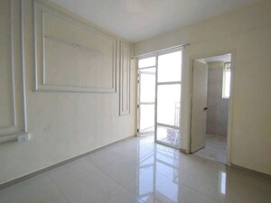 Room in 3 BHK Apartment at Tulip Yellow, Sector 69 – for Rent