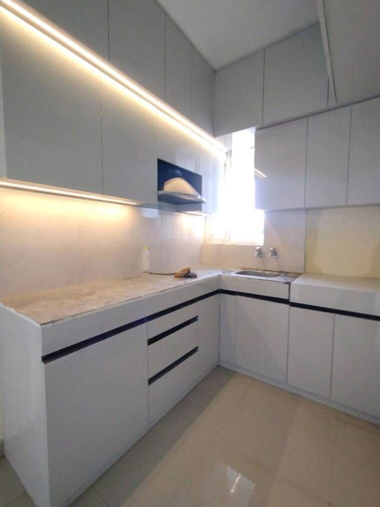 Kitchen, tulip-yellow 3 Bedroom 1704 Sq.Ft. Apartment In Sector 69 Gurgaon 10708948