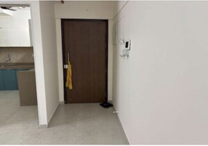 Room in 2 BHK Apartment at Dosti West County, Balkum Pada – for Rent