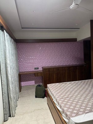 Room in 4 BHK Apartment at Ashok Nagar – for Sale
