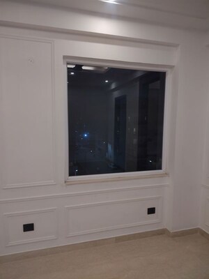Room in 3 BHK Builder Floor at Raj One Good Earth, Sector 71 – for Rent