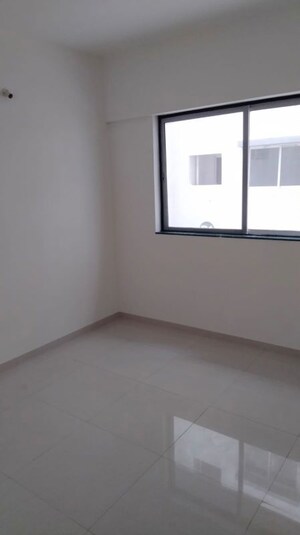 Room in 2 BHK Apartment at Kolte Patil Life Republic, Hinjewadi – for Rent
