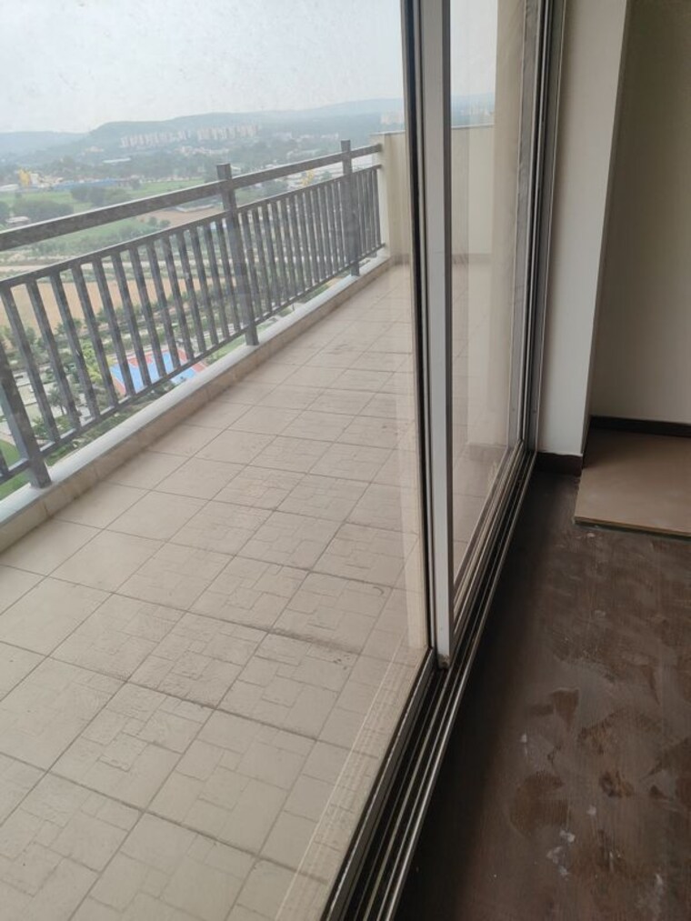 Balcony, bestech-park-view-altura 3.5 Bedroom 2150 Sq.Ft. Apartment In Sector 79 Gurgaon 10709069