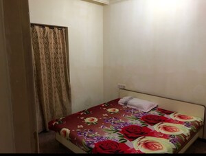 Bedroom in 1 BHK Apartment at Lalani Velentine Apartments II, Goregaon East – for Rent
